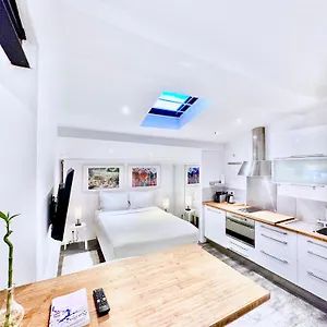 èrsextius, Veca, Appartement